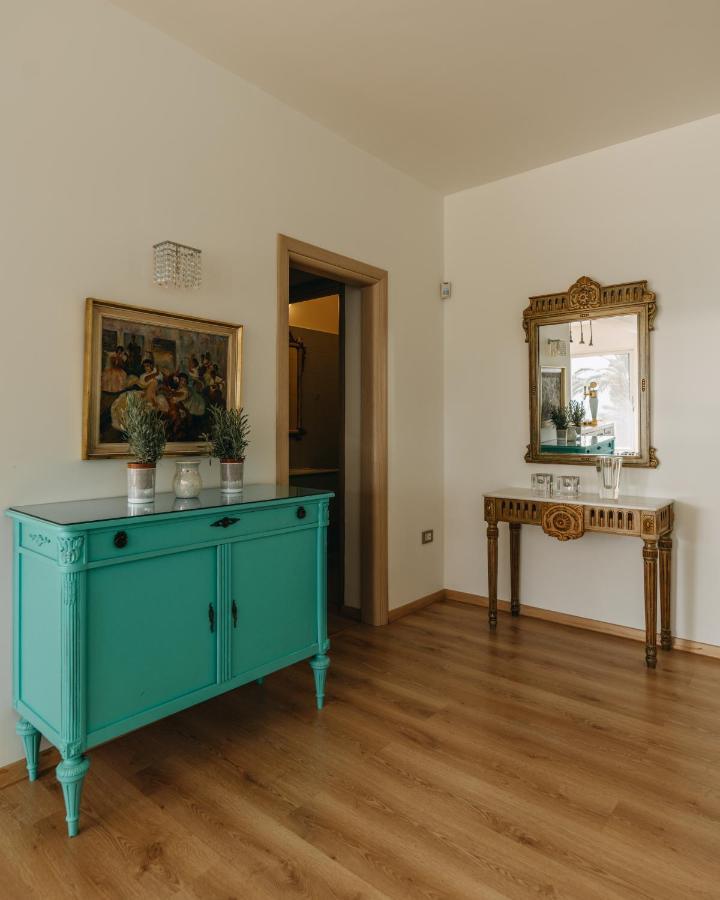 Crystal Villa Patras Buitenkant foto