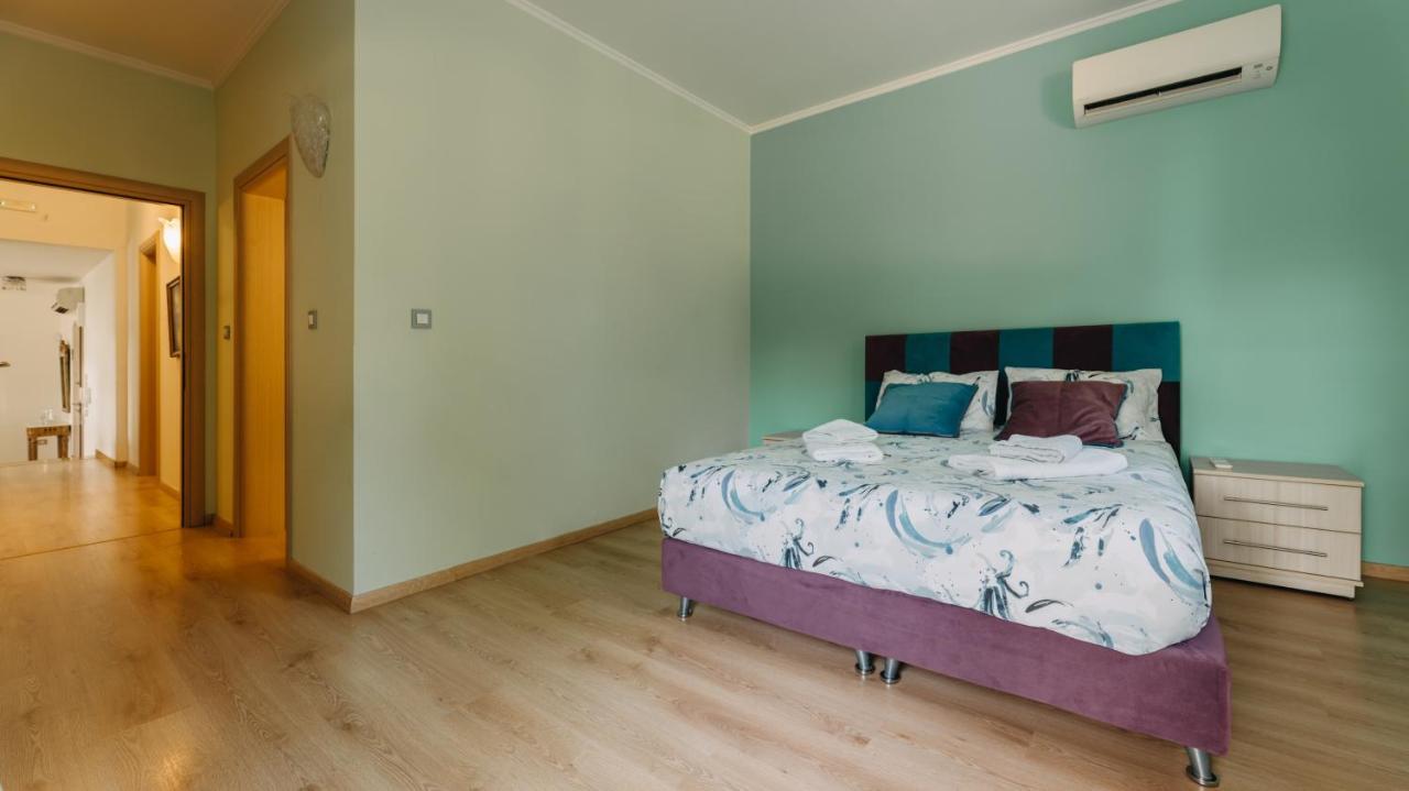 Crystal Villa Patras Buitenkant foto