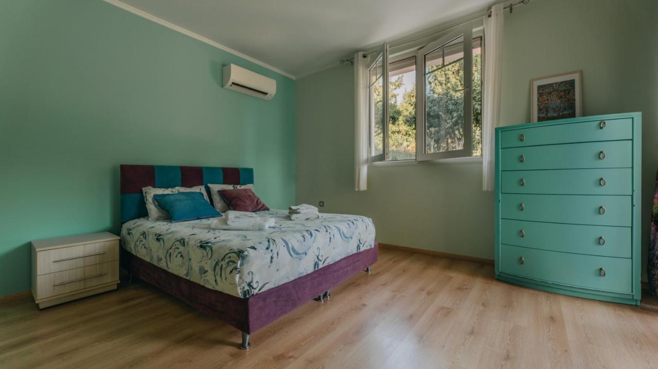 Crystal Villa Patras Buitenkant foto