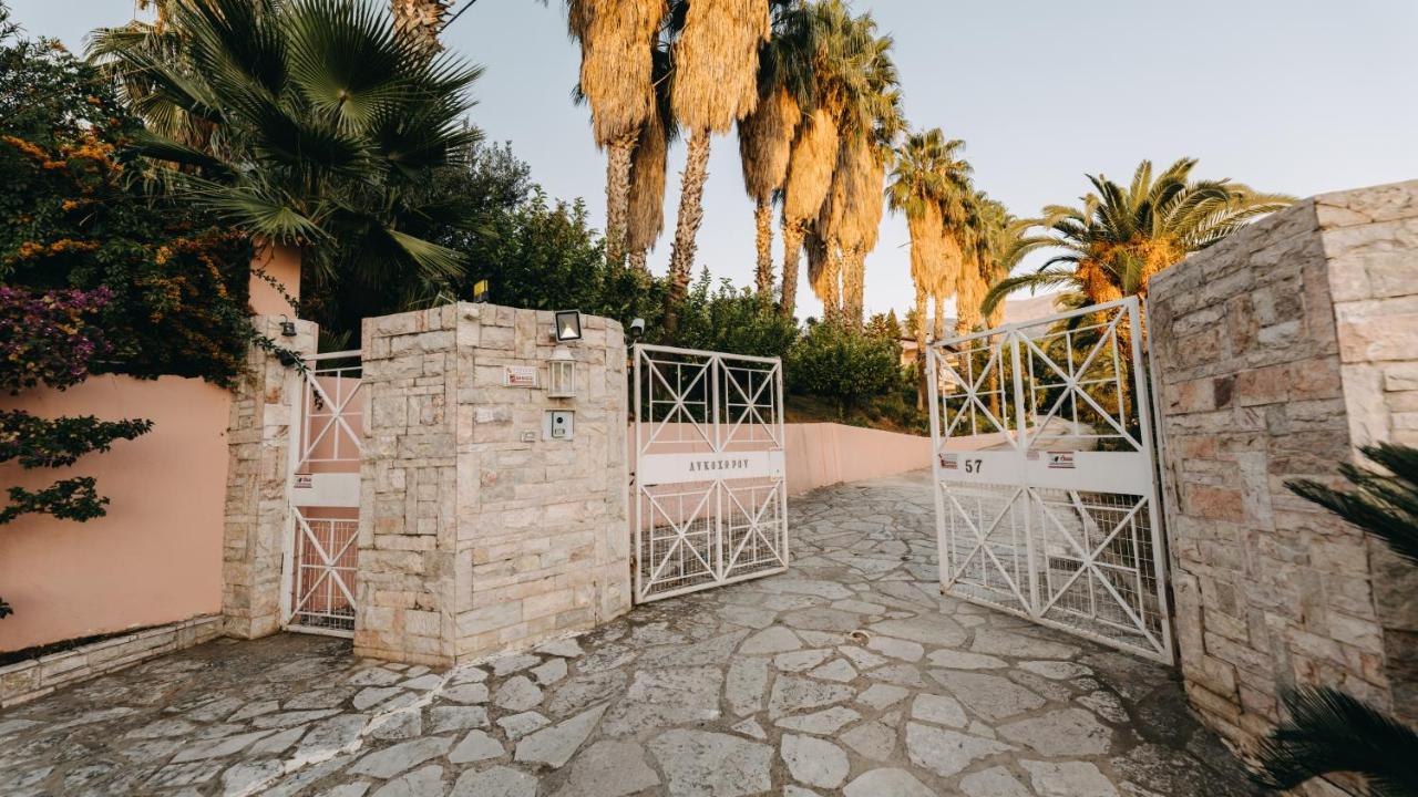 Crystal Villa Patras Buitenkant foto